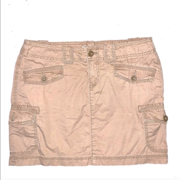 gap cargo skirt